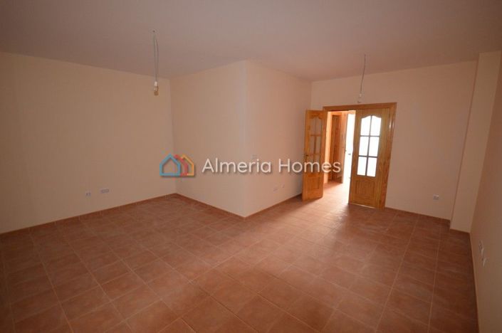 Image No.3-3 Bed Apartment for sale