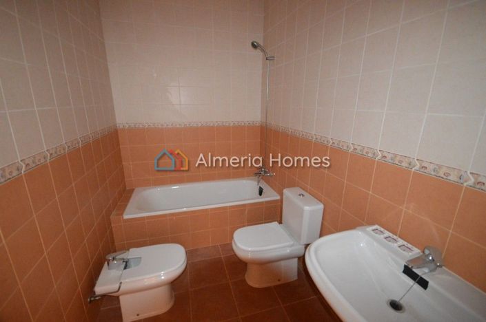 Image No.5-3 Bed Apartment for sale