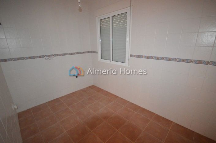 Image No.8-3 Bed Apartment for sale
