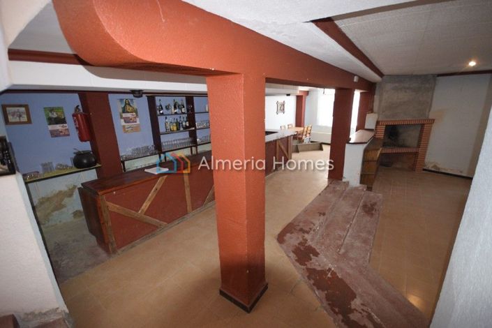 Image No.4-3 Bed Property for sale