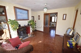 Image No.6-6 Bed Country House for sale