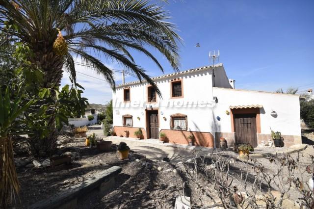 Image No.1-Maison de campagne de 7 chambres à vendre à Arboleas