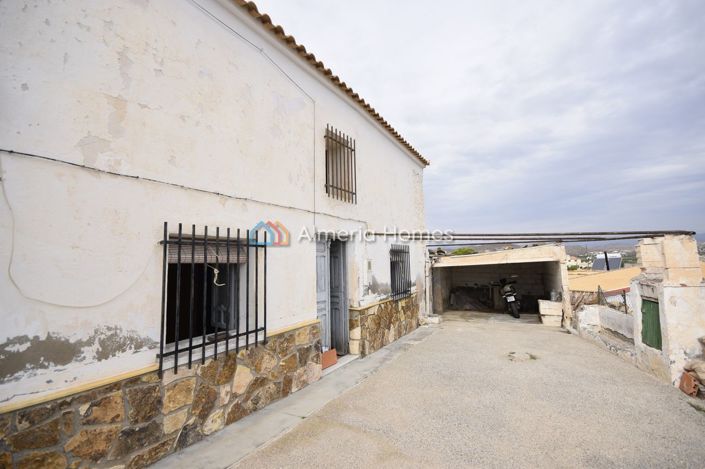 Image No.22-4 Bed Country House for sale
