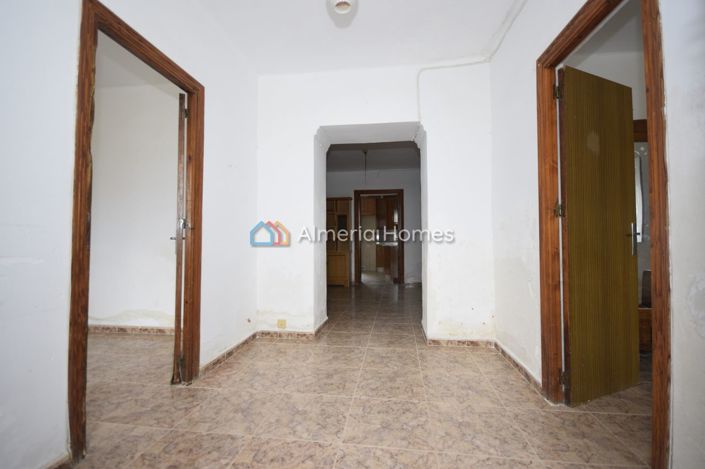 Image No.5-4 Bed Country House for sale