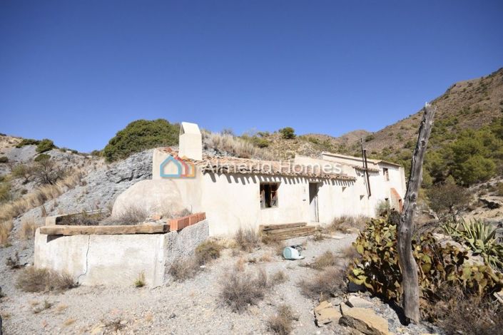 Image No.6-Maison de campagne de 3 chambres à vendre à Oria