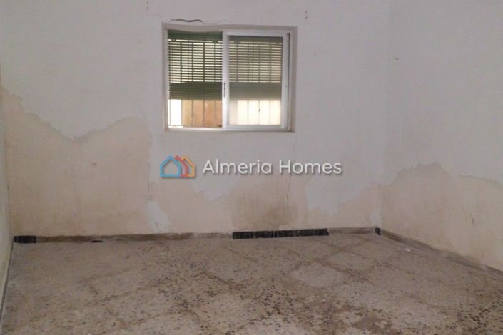 Image No.5-9 Bed Village House for sale