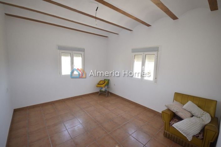 Image No.5-Villa de 4 chambres à vendre à Albox