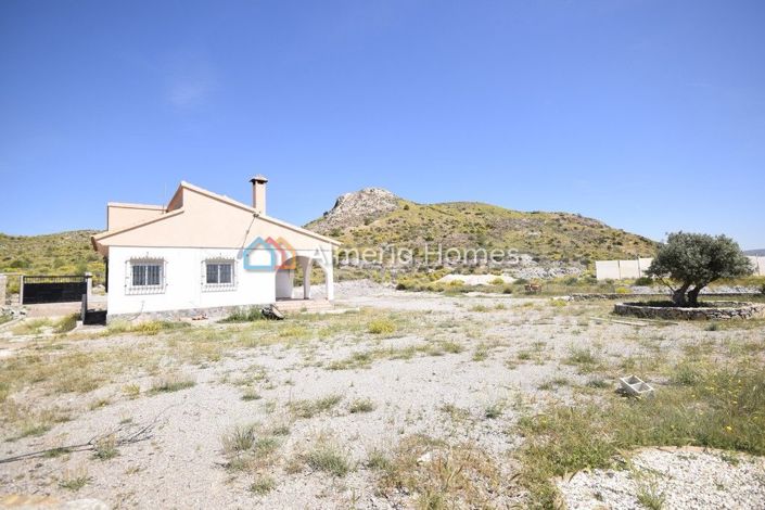 Image No.10-3 Bed Villa for sale