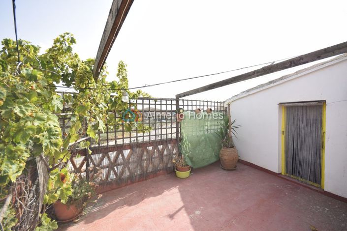 Image No.14-3 Bed Townhouse for sale