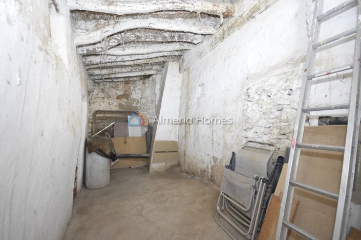 Image No.19-3 Bed Townhouse for sale