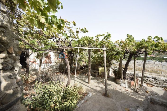 Image No.21-3 Bed Townhouse for sale