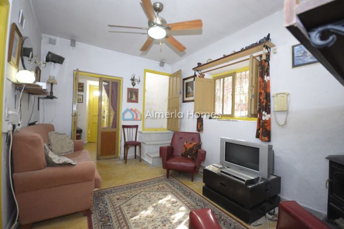 Image No.4-3 Bed Townhouse for sale