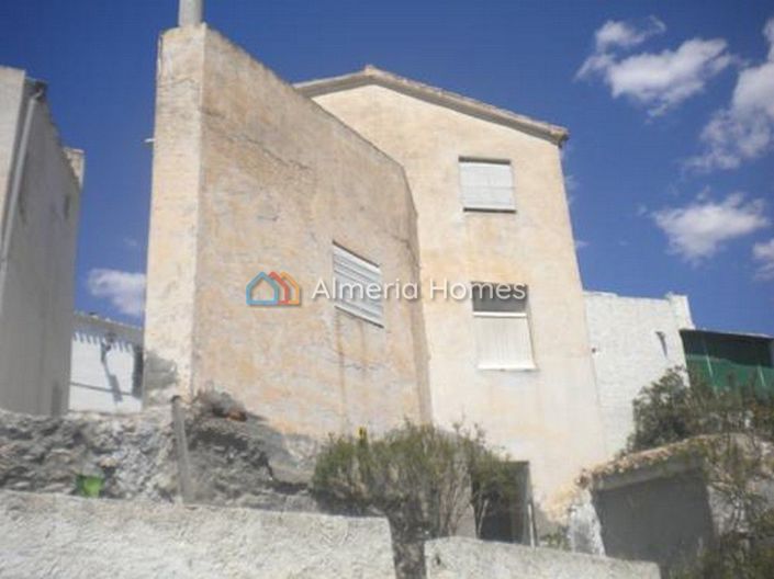 Image No.2-Maison de ville de 6 chambres à vendre à Lúcar