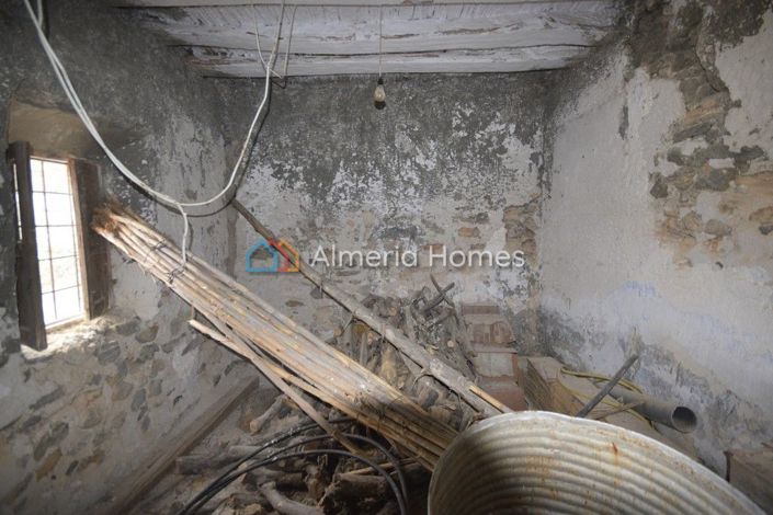 Image No.9-4 Bed Country House for sale