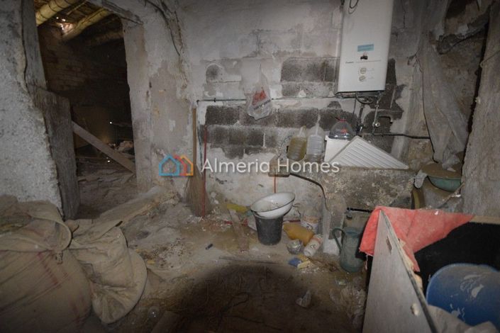 Image No.14-5 Bed Country House for sale