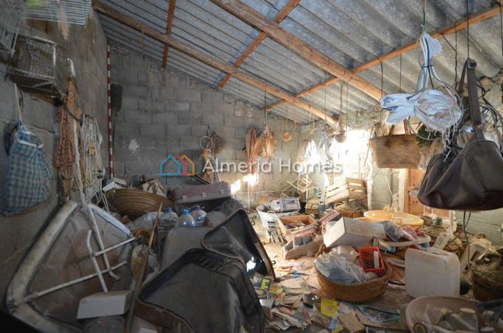 Image No.18-3 Bed Country House for sale