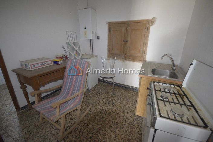 Image No.8-4 Bed Country House for sale