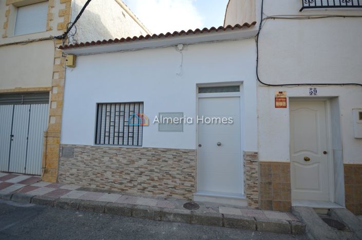 Image No.11-2 Bed Townhouse for sale