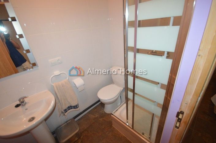 Image No.14-6 Bed Country House for sale