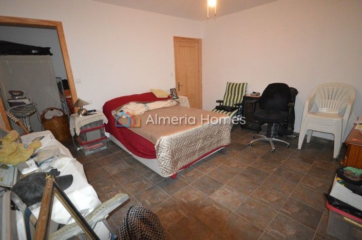 Image No.15-6 Bed Country House for sale