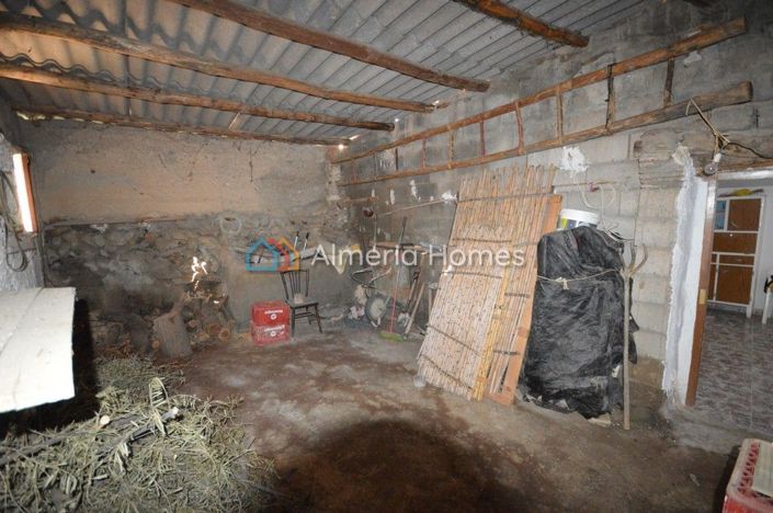 Image No.13-3 Bed Country House for sale