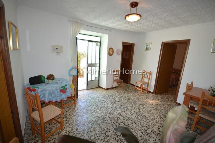 Image No.2-3 Bed Country House for sale