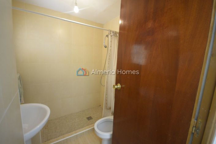 Image No.9-3 Bed Country House for sale