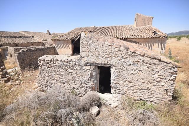 Image No.1-Maison de campagne à vendre à Oria