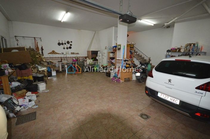 Image No.15-3 Bed Townhouse for sale