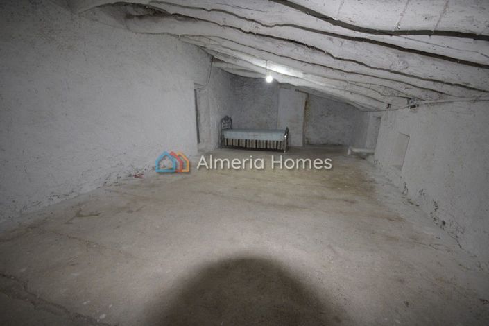 Image No.8-4 Bed Country House for sale