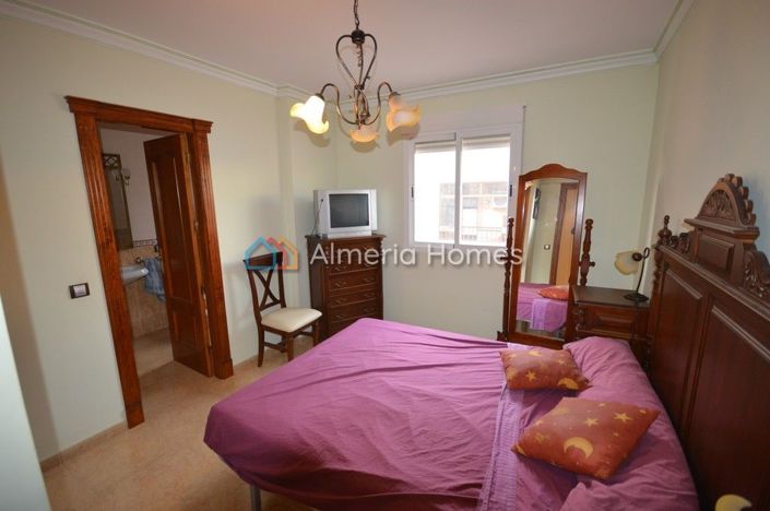 Image No.2-3 Bed Apartment for sale