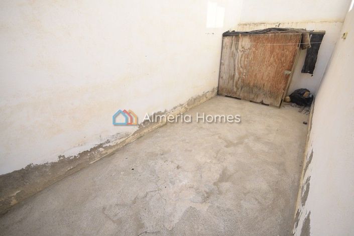 Image No.11-3 Bed Duplex for sale