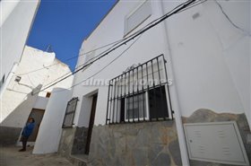 Image No.0-Maison de village de 5 chambres à vendre à Almeria
