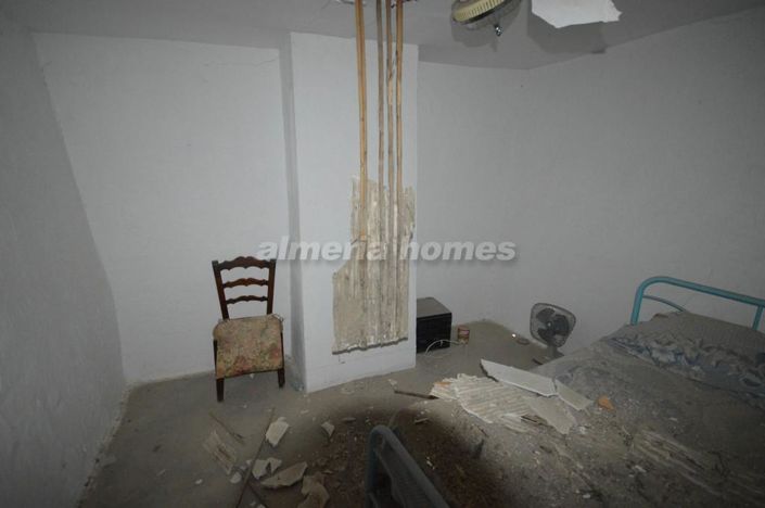 Image No.12-2 Bed Village House for sale