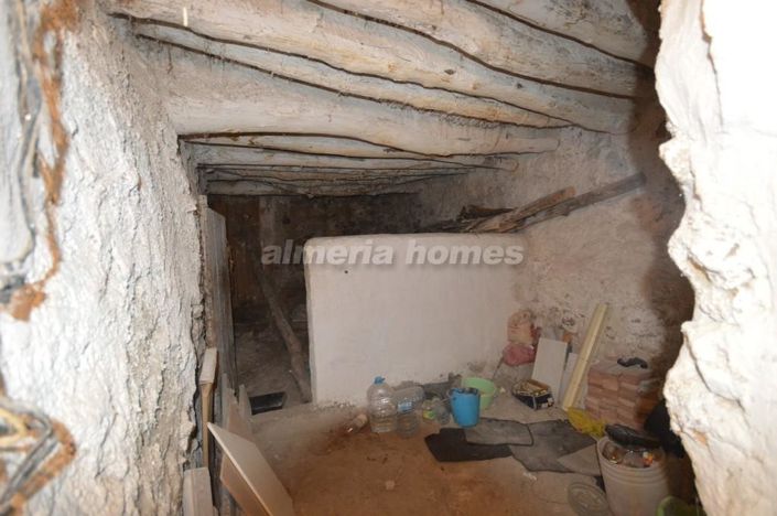 Image No.4-2 Bed Village House for sale