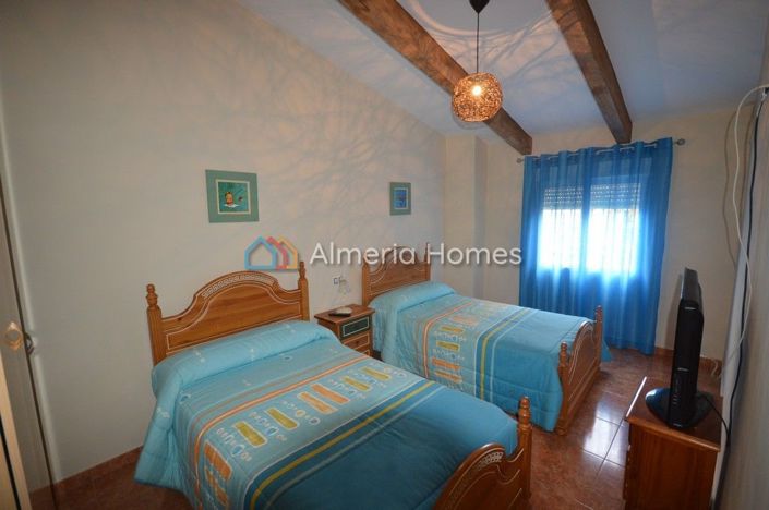 Image No.13-3 Bed Country House for sale