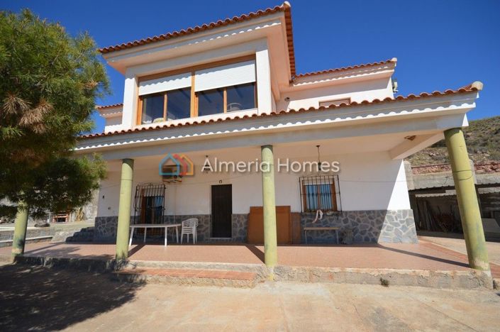 Image No.1-Villa de 3 chambres à vendre à Zurgena