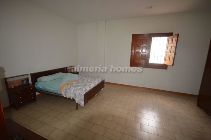 Image No.8-5 Bed Village House for sale