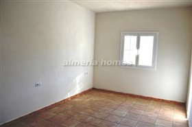 Image No.8-Villa de 2 chambres à vendre à Lubrín