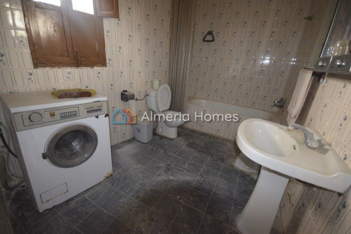 Image No.7-3 Bed Townhouse for sale