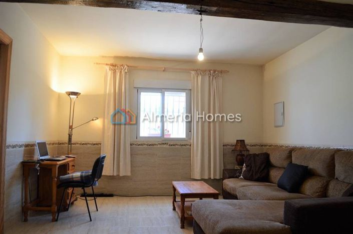 Image No.7-4 Bed Country House for sale