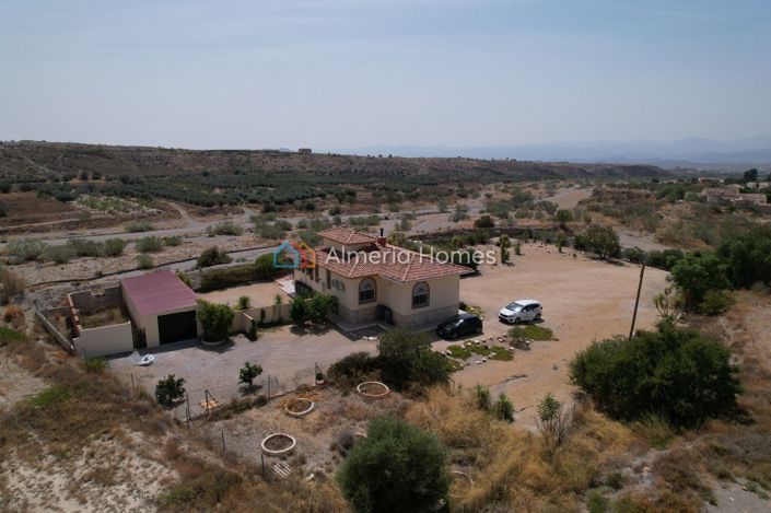 Image No.4-4 Bed Villa for sale