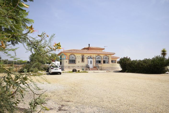 Image No.6-4 Bed Villa for sale