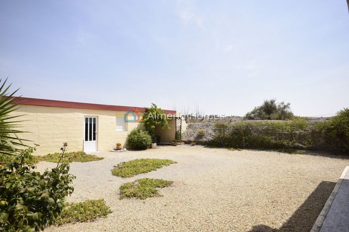 Image No.8-4 Bed Villa for sale