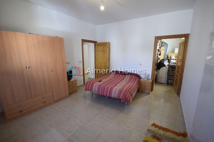 Image No.11-2 Bed Villa for sale