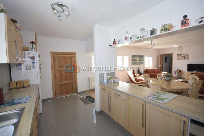 Image No.14-3 Bed Villa for sale