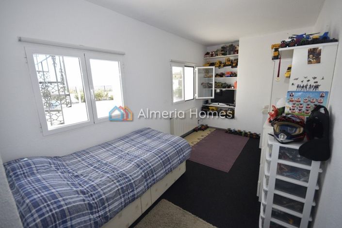 Image No.19-3 Bed Villa for sale