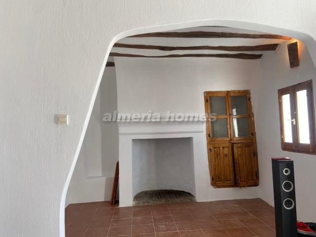 Image No.4-3 Bed Country House for sale