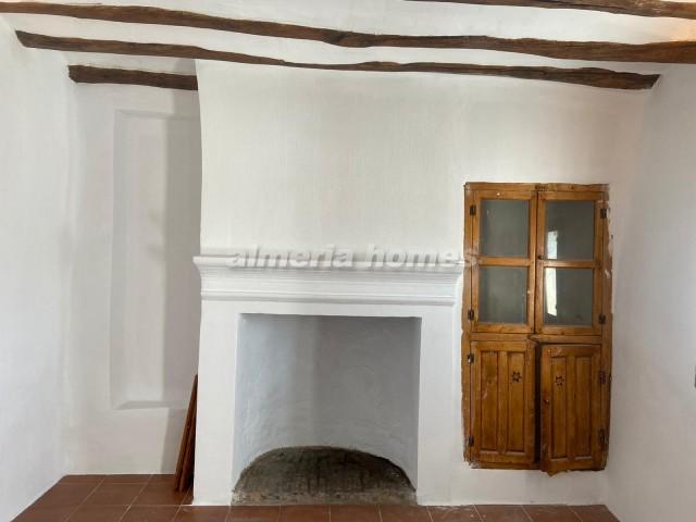 Image No.5-3 Bed Country House for sale