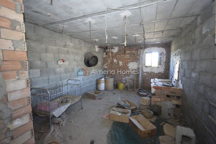 Image No.29-5 Bed Country House for sale